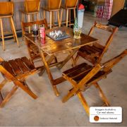 Conjunto Mesa Dobrável 70x70 com 4 Cadeiras Imbuia Natural para Bares, Restaurantes e Eventos